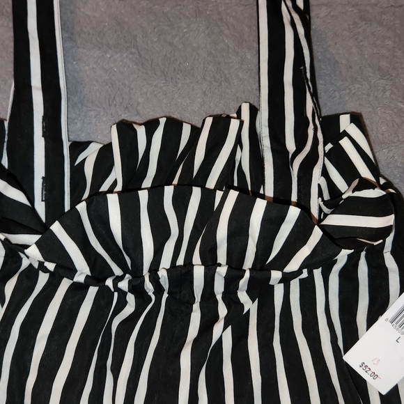 NWT ! JUMPER ! - Picture 7 of 11